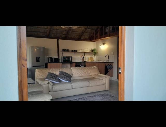 1 BEDROOM PROPERTY TO RENT IN FARRARMERE